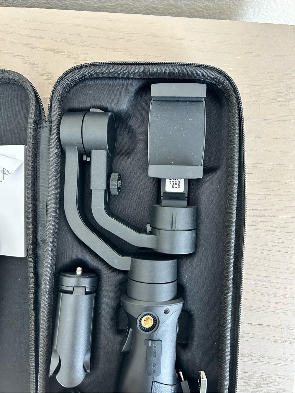 iSteadyMobile Foldable Smartphone Gimbal - Black - Picture 11 of 12